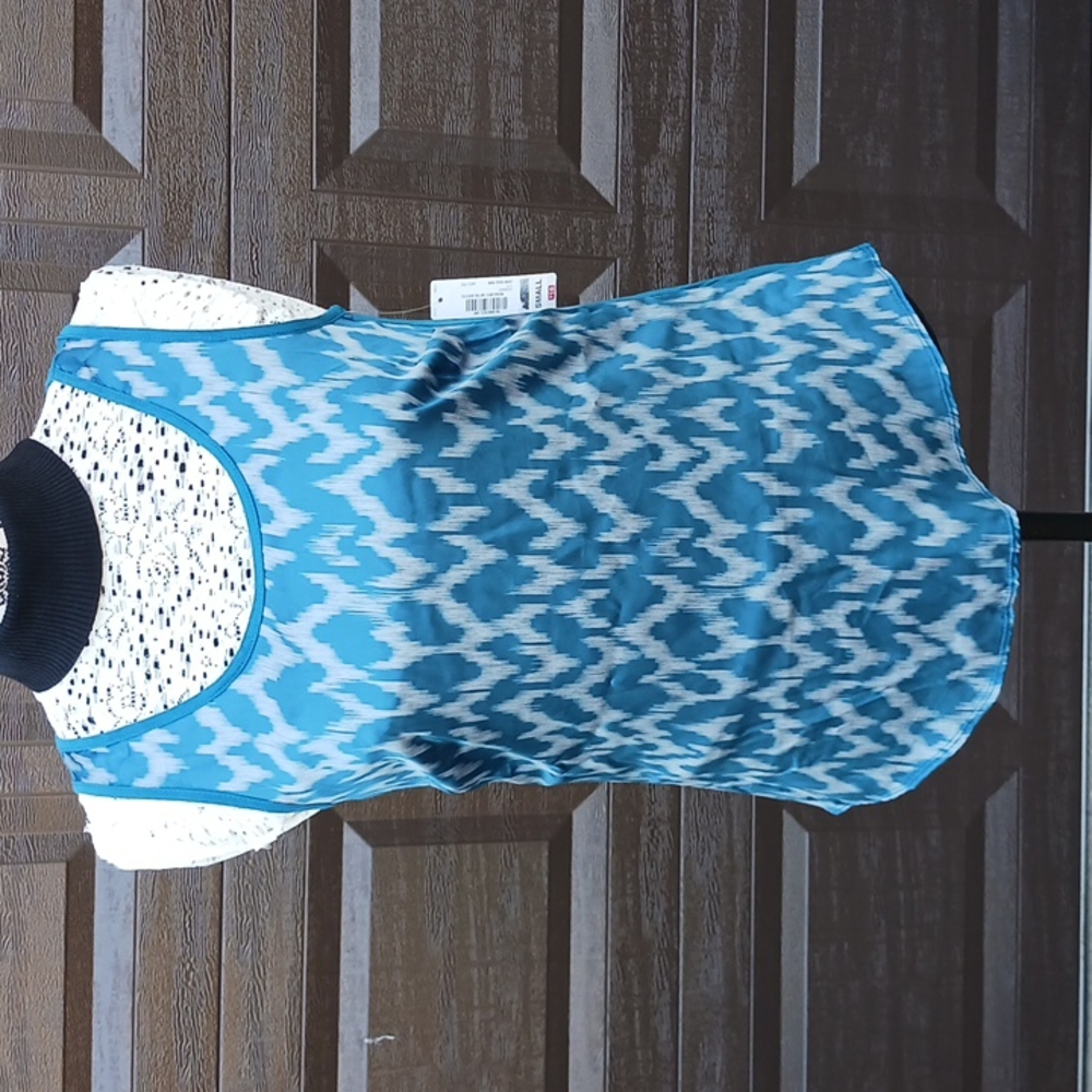 Womens a.n.a. sleeveless top NWT